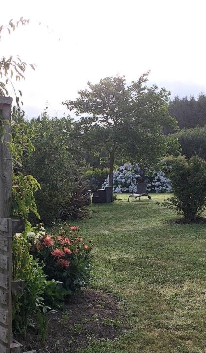 Tikleuziou Bed & Breakfast Lanildut ภายนอก รูปภาพ