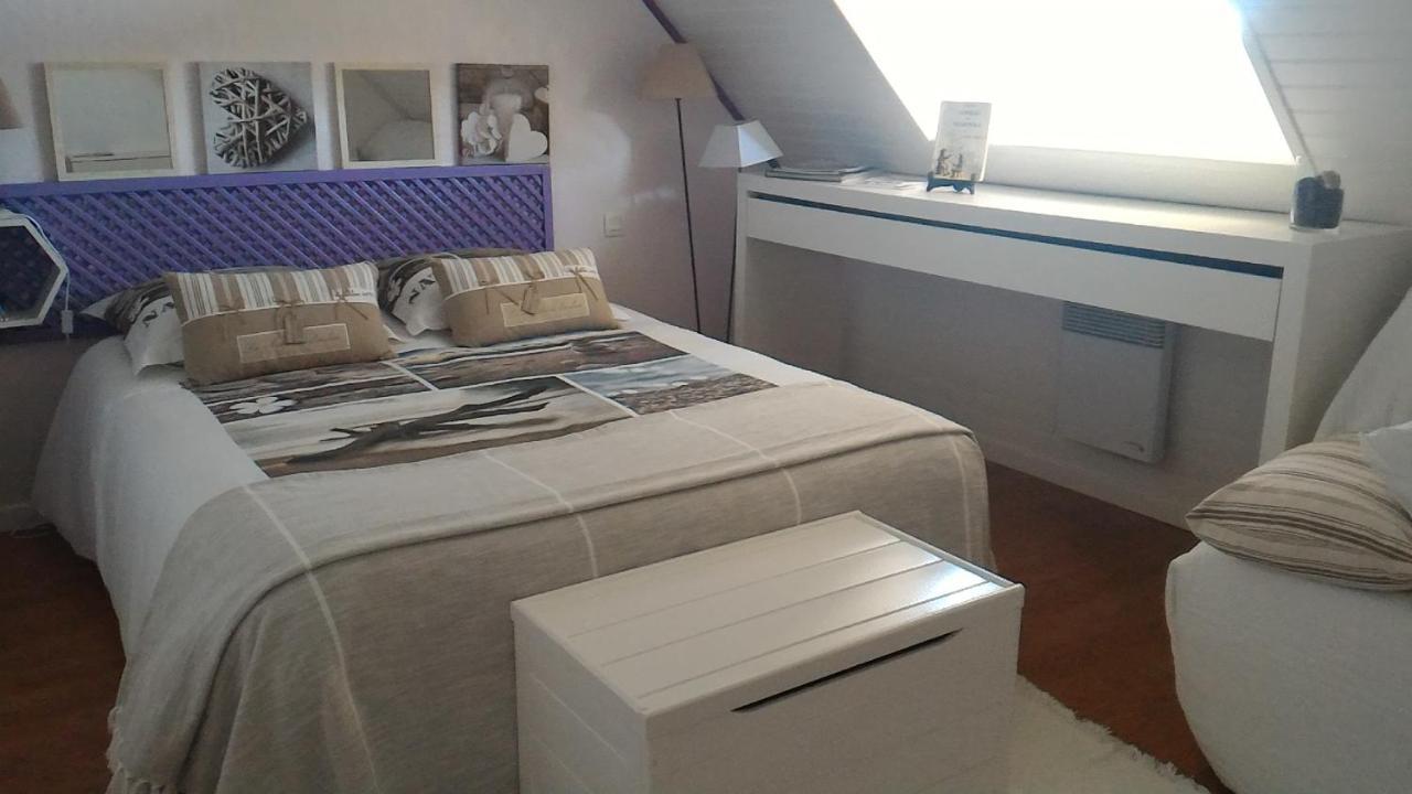 Tikleuziou Bed & Breakfast Lanildut ภายนอก รูปภาพ